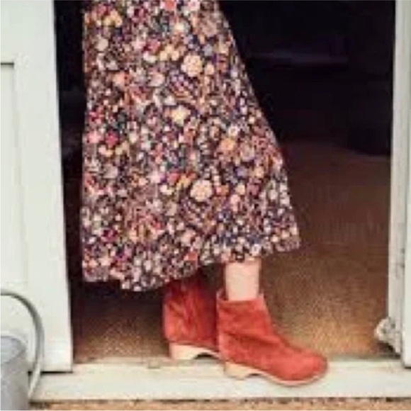 DÔEN Whitby Suede Clog Ankle Boots Rust Size 38 7.5 - Picture 2 of 7